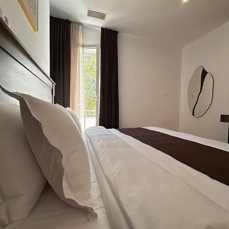 Palazzo Roma- Luxury Leading