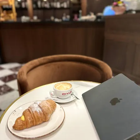 Palazzo Roma- Luxury Leading 地拉那