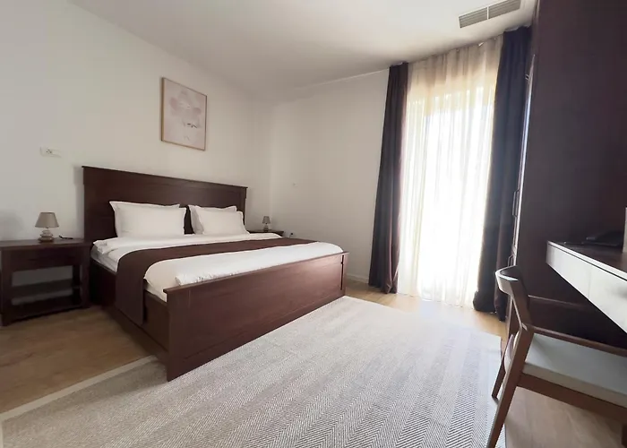 Palazzo Roma- Luxury Leading 4* Tirana