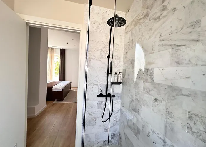 Palazzo Roma- Luxury Leading 4* Tirana