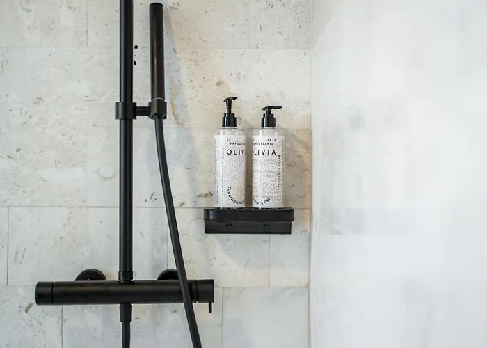 Palazzo Roma- Luxury Leading ホテル ティラナ