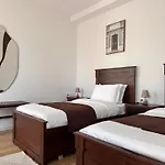 Palazzo Roma- Luxury Leading 4* تيرانا