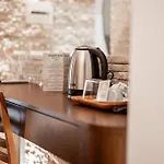 Palazzo Roma- Luxury Leading 4* تيرانا