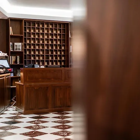 Palazzo Roma- Luxury Leading Tiran