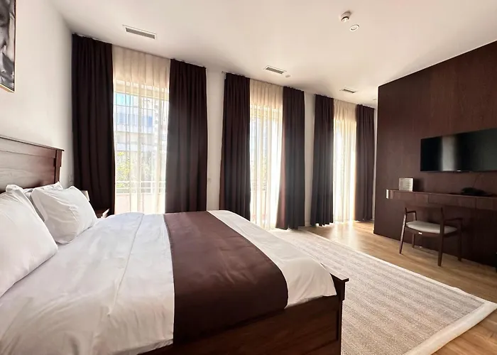 Palazzo Roma- Luxury Leading