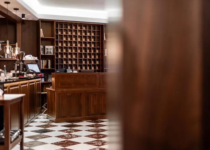 Palazzo Roma- Luxury Leading Tiran