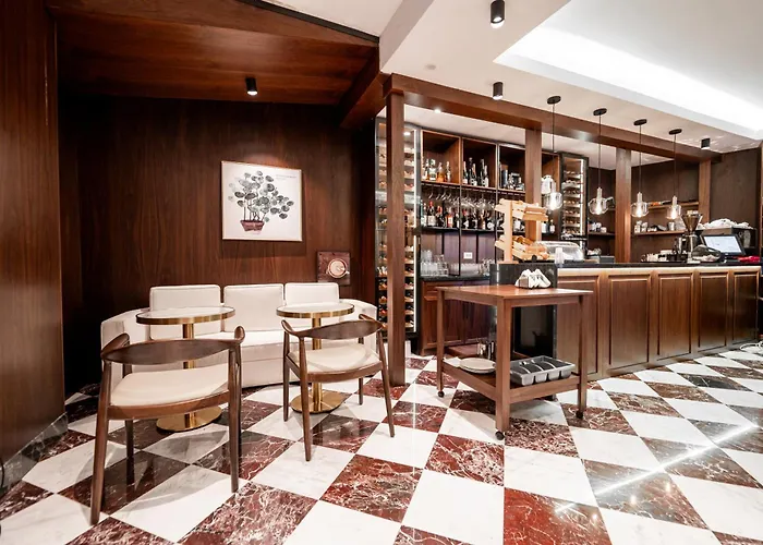 Palazzo Roma- Luxury Leading