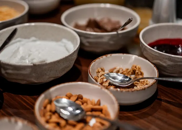 Palazzo Roma- Luxury Leading 4* Tiran